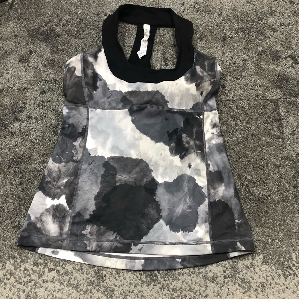 Lululemon tank